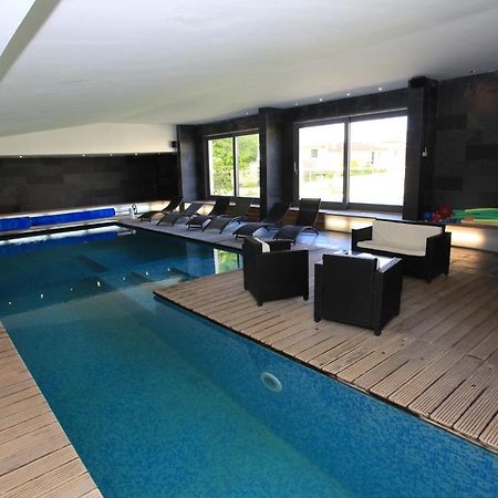 Le Clos Du Miroir Courset Exteriör bild